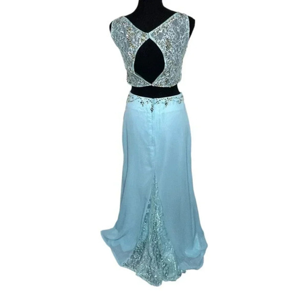 Two piece ice blue Prom dress scoop sheath with beading bodice + sweep train - Picture 7 of 11